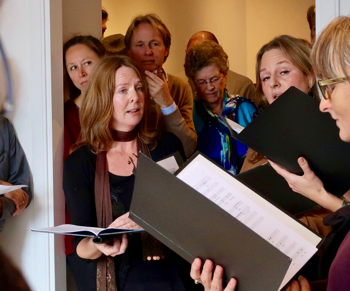 2017 - Performance 14 10 2017 Zoomm sings Ehlhart at vernissage